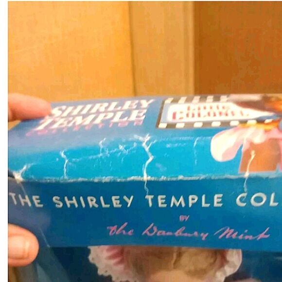 Shirley Temple doll by Danbury Mint - Picture 6 of 8